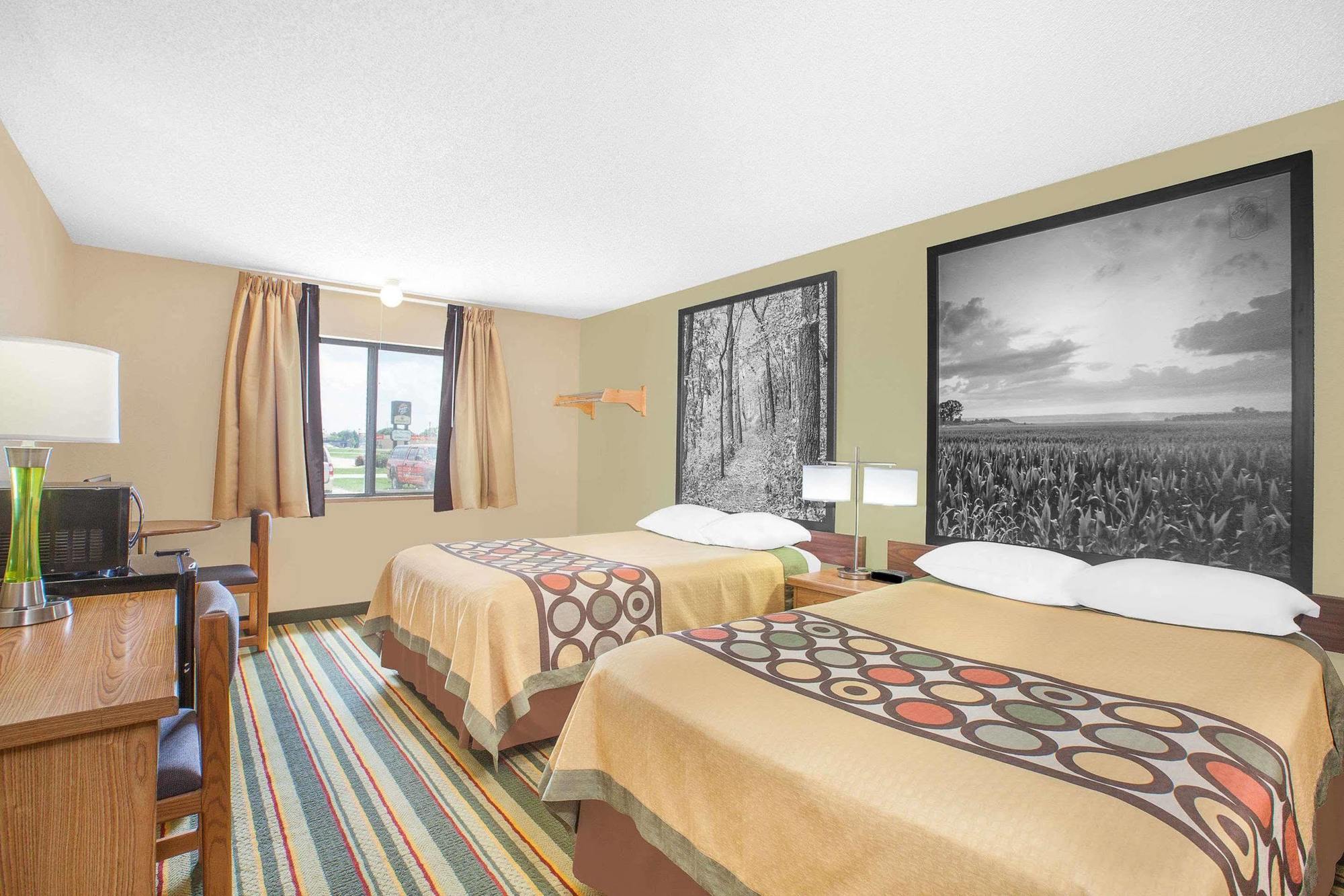 Мотель Super 8 By Wyndham Mt Pleasant Mount Pleasant Экстерьер фото